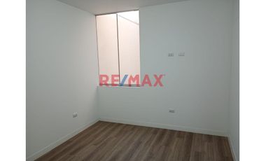 VENDO LINDO AMPLIO DPTO ESTRENO 107M2/3 DORMITORIOS COCINA EQUIPADA REFRIGERADORA Y TERMA ELÉCTRICA!!