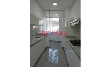 VENDO LINDO AMPLIO DPTO ESTRENO 107M2/3 DORMITORIOS COCINA EQUIPADA REFRIGERADORA Y TERMA ELÉCTRICA!!