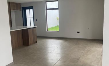 LINDA CASA POR ESTRENAR
