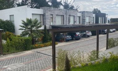 LINDA CASA POR ESTRENAR