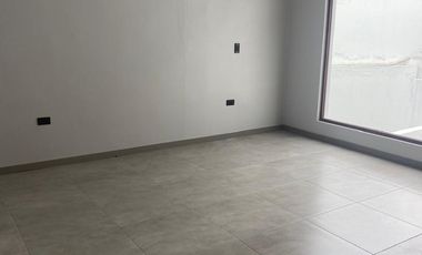 LINDA CASA POR ESTRENAR