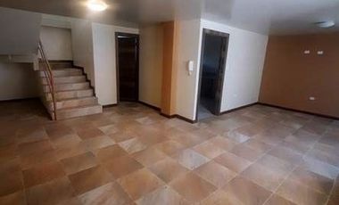 Venta departamento dúplex, sector Los Manzanares – Riobamba