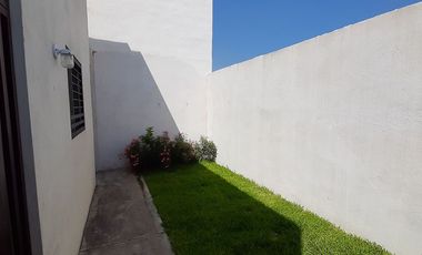 Hermosa Casa en Venta, Samsara Residencial, Sector Romanza