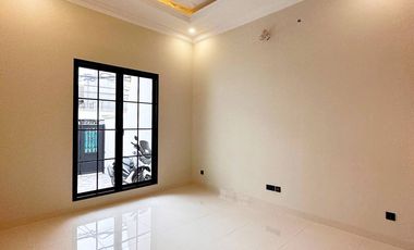 Rumah Dijual SIAP HUNI Di Pondok Bambu Duren Sawit Jakarta Timur MURAH Dekat Tol Becakayu [AR141]