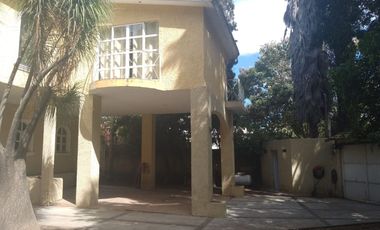 Casa renta Lomas de Santa Anita 4 recámaras $20,000