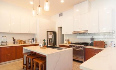 ELEGANTE CASA DENTRO DEL EXCLUSIVO DESARROLLO DE PUERTO AVENTURAS