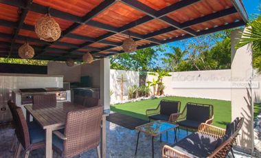 ELEGANTE CASA DENTRO DEL EXCLUSIVO DESARROLLO DE PUERTO AVENTURAS