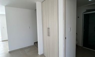 CASA EN RENTA EN TOLUCA DE 4 RECAMARAS EN FUENTES DE SAN JOSE  LISTA PARA ESTRENAR