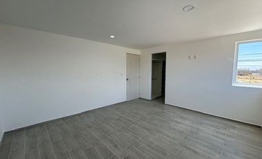 CASA EN RENTA EN TOLUCA DE 4 RECAMARAS EN FUENTES DE SAN JOSE  LISTA PARA ESTRENAR