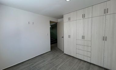 CASA EN RENTA EN TOLUCA DE 4 RECAMARAS EN FUENTES DE SAN JOSE  LISTA PARA ESTRENAR