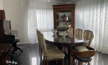 HERMOSA PROPIEDAD EN ARRIENDO 5 DORMITORIOS 4 BAÑOS