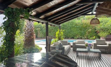 HERMOSA PROPIEDAD EN ARRIENDO 5 DORMITORIOS 4 BAÑOS