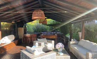 HERMOSA PROPIEDAD EN ARRIENDO DIARIO DE TEMPORADA 5 DORMITORIOS 4 BAÑOS