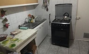 VENTA UNA CASA Y UN DEPTO. CON VISTA AL MAR EN CONCON 199.000.000