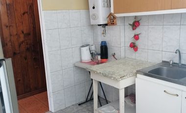 VENTA UNA CASA Y UN DEPTO. CON VISTA AL MAR EN CONCON 199.000.000