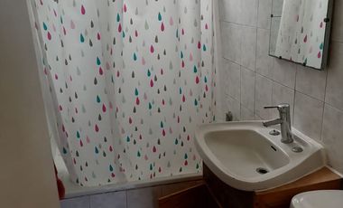 VENTA UNA CASA Y UN DEPTO. CON VISTA AL MAR EN CONCON 199.000.000