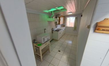 VENTA UNA CASA Y UN DEPTO. CON VISTA AL MAR EN CONCON 199.000.000