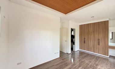 Single Attached House for Sale in Grand Parkplace Village, Imus, Cavite