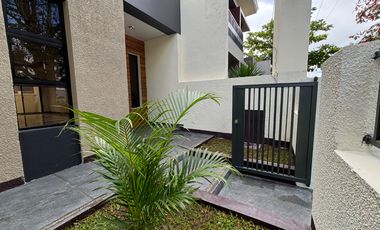 Single Attached House for Sale in Grand Parkplace Village, Imus, Cavite