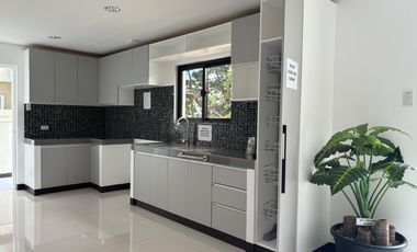 Single Attached House for Sale in Grand Parkplace Village, Imus, Cavite