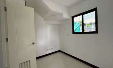 Single Attached House for Sale in Grand Parkplace Village, Imus, Cavite