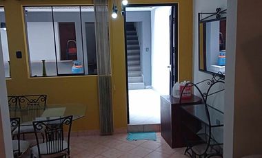 VENDO CASA FRENTE A PARQUE en San Juan de Miraflores