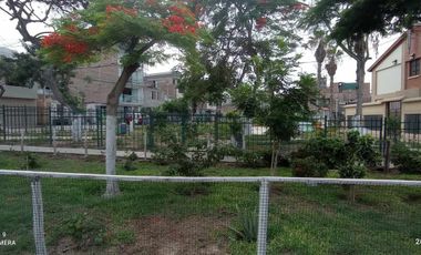 VENDO CASA FRENTE A PARQUE en San Juan de Miraflores