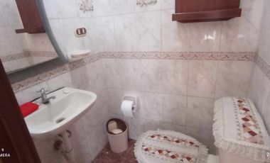 VENDO CASA FRENTE A PARQUE en San Juan de Miraflores