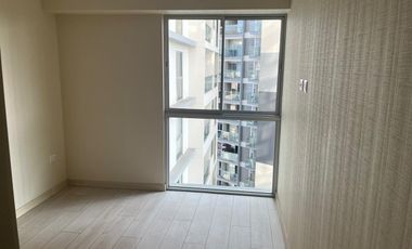 VENDO LINDO DPTO DE ESTRENO DE 3DORM DE ESTRENO CERCA AL CAMPO DE MARTE