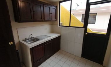 Conocoto, vendo departamento de 110m2 en conjunto, 3 dormitorios y estacionamiento