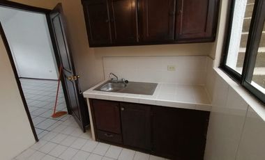 Conocoto, vendo departamento de 110m2 en conjunto, 3 dormitorios y estacionamiento