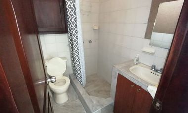 Conocoto, vendo departamento de 110m2 en conjunto, 3 dormitorios y estacionamiento