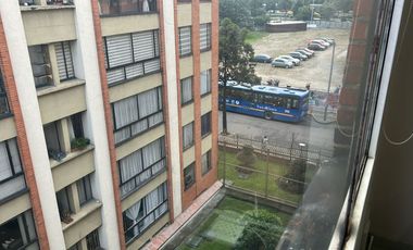 VENDO BONITO Y AMPLIO APARTAMENTO EN CIUDAD SALITRE, BOGOTA
