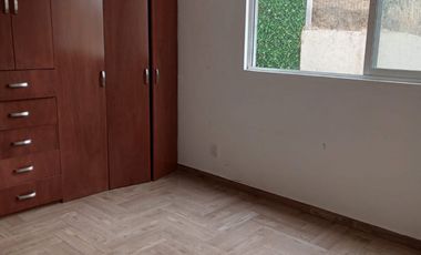 LAGO ESMERALDA, CONJUNTO CERRADO, SEGURIDAD 24 HS CALLE BRUMA. BONITA Y COMODA CASA