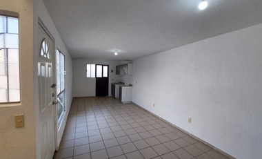 CASA EN VENTA EN GEOVILAS LA ARBOLADA, TLAJOMULCO