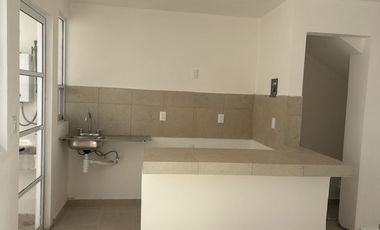 OPORTUNIDAD UNICA DE CASA EN COL LA JOYA $930,000