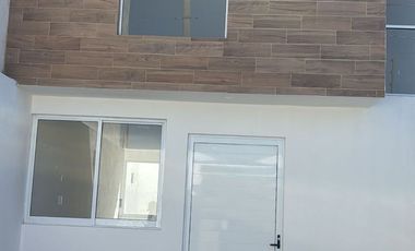 OPORTUNIDAD UNICA DE CASA EN COL LA JOYA $930,000