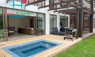 Terraza con jacuzzi y acceso directo al jardín