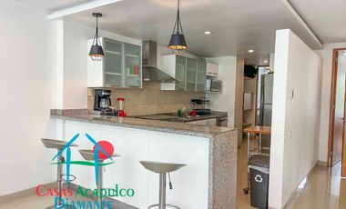 Terraza con jacuzzi y acceso directo al jardín