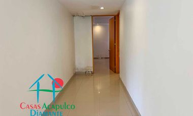 Terraza con jacuzzi y acceso directo al jardín