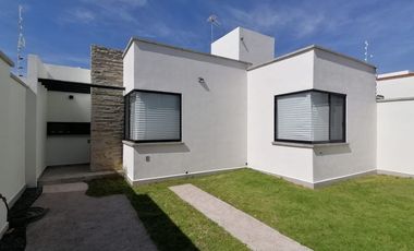 💡 Espaciosa, luminosa y lista para vivir – ¡Tu casa en Tequisquiapan te espera! 🏡✅