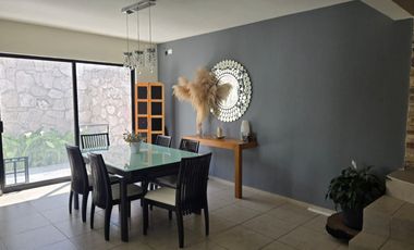 CASA EN RENTA CONDOMINIO MONTES EVERETS CUMBRE DE LAGOS JURIQUILLA ALBERCA