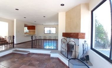 🌿 Tu Refugio Ideal con Jardines, Alberca y Casa de Visitas 🏡💦 Casa en VENTA Granjas Tequisquiapan 🌺