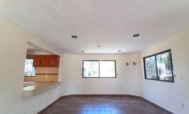 🌿 Tu Refugio Ideal con Jardines, Alberca y Casa de Visitas 🏡💦 Casa en VENTA Granjas Tequisquiapan 🌺