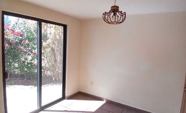 🌿 Tu Refugio Ideal con Jardines, Alberca y Casa de Visitas 🏡💦 Casa en VENTA Granjas Tequisquiapan 🌺