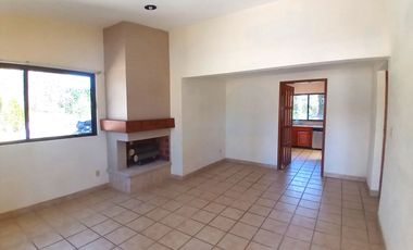 🌿 Tu Refugio Ideal con Jardines, Alberca y Casa de Visitas 🏡💦 Casa en VENTA Granjas Tequisquiapan 🌺