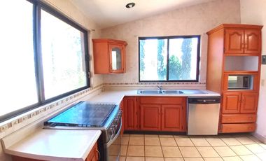 🌿 Tu Refugio Ideal con Jardines, Alberca y Casa de Visitas 🏡💦 Casa en VENTA Granjas Tequisquiapan 🌺