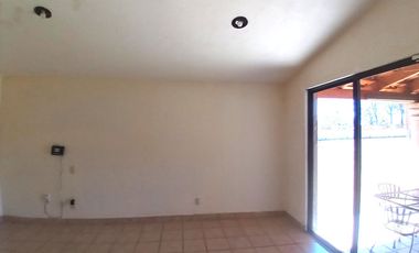 🌿 Tu Refugio Ideal con Jardines, Alberca y Casa de Visitas 🏡💦 Casa en VENTA Granjas Tequisquiapan 🌺
