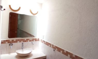 🌿 Tu Refugio Ideal con Jardines, Alberca y Casa de Visitas 🏡💦 Casa en VENTA Granjas Tequisquiapan 🌺