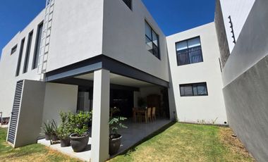 CASA EN RENTA CONDOMINIO COLINAS DE JURIQUILLA